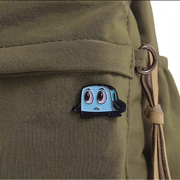 Brave Little Toaster Enamel Pin - Picture 4 of 4
